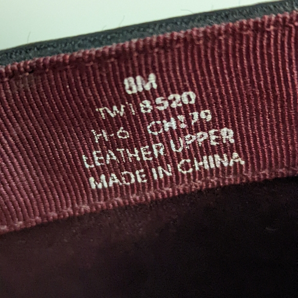 Tommy Hilfiger Leather Boots with heel, size 8 - Picture 6 of 10